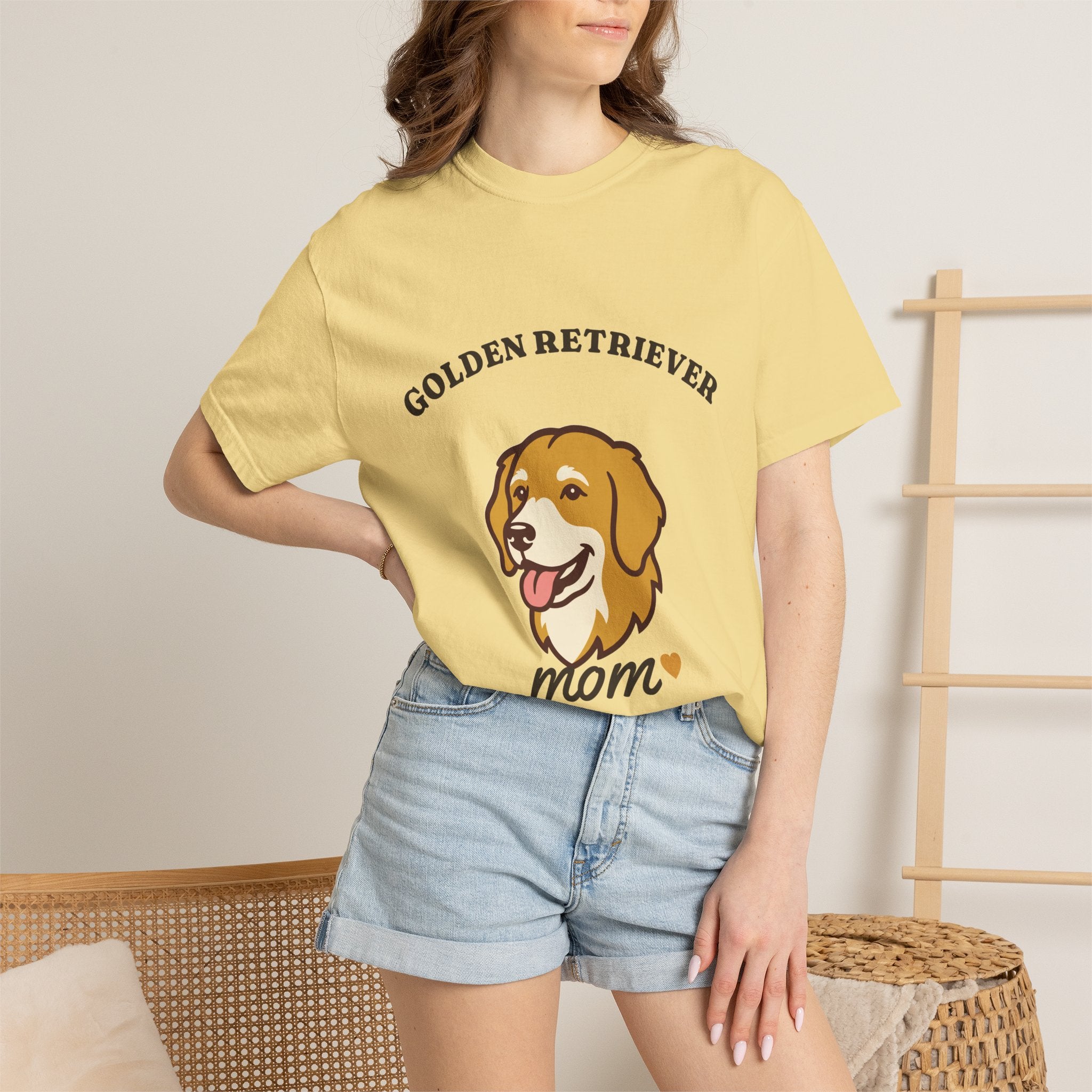 Golden Retriever Mom Tee