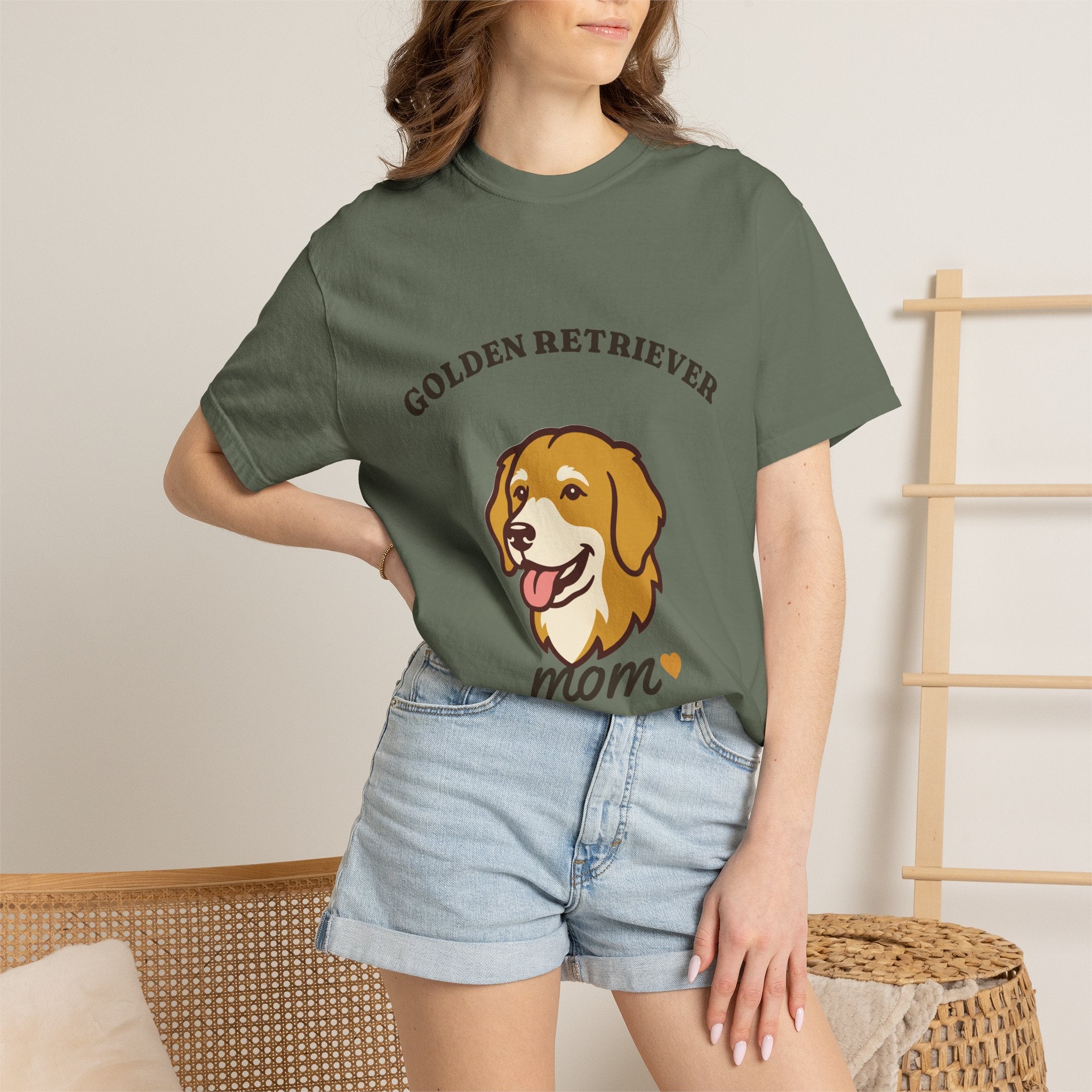 Golden Retriever Mom Tee